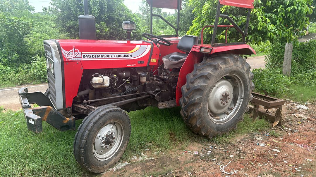 Massey ferguson 245 DI (4)