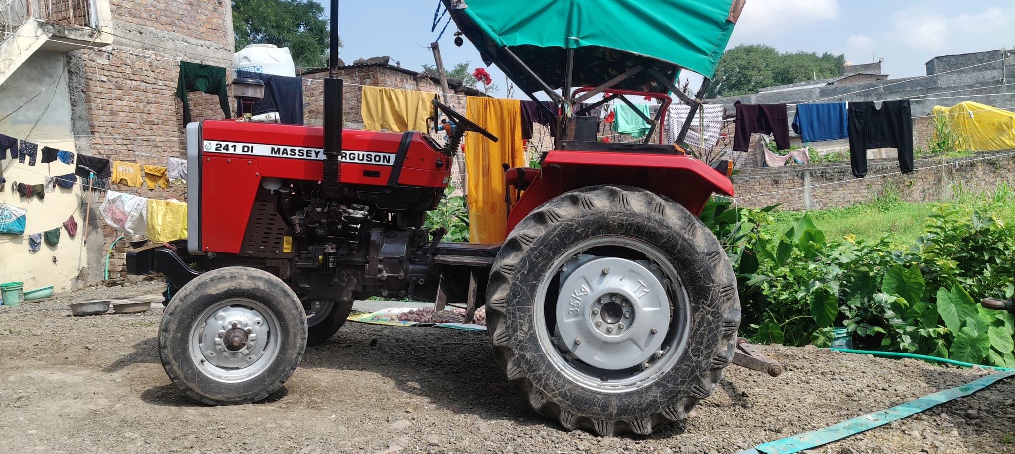 Massey ferguson 241 DYNATRACK (3)