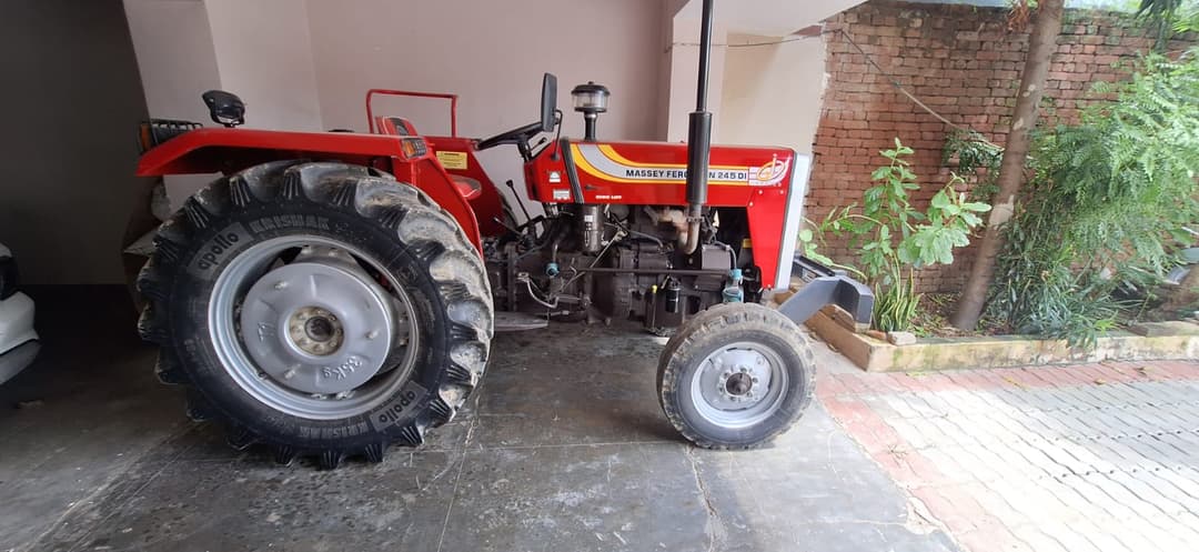 Massey ferguson 245 DI (2)