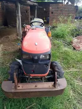 Kubota Neostar B2441 4WD (1)