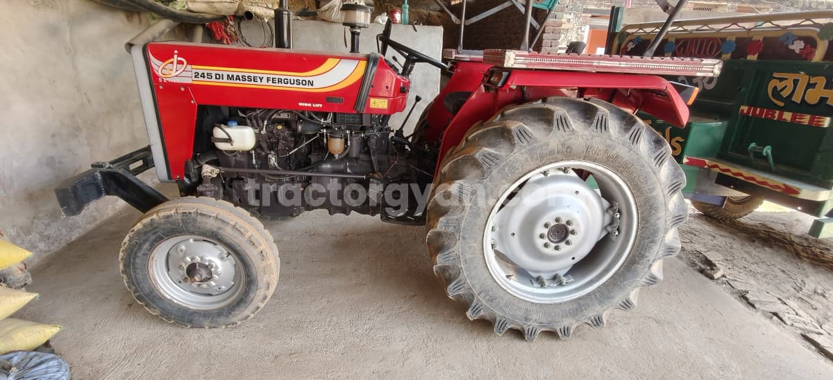 Massey ferguson 245 DI (50HP) (1)