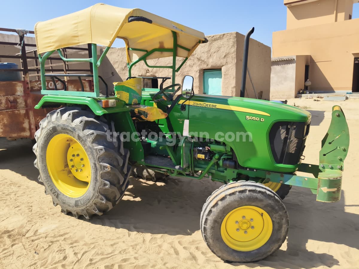 John deere 5050 D (50HP) (4) John deere 5050 D (50HP) (4)