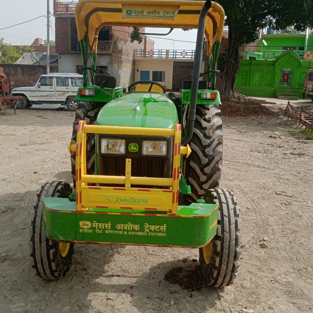 John deere 5305 (Trem IV) (55HP) (1)
