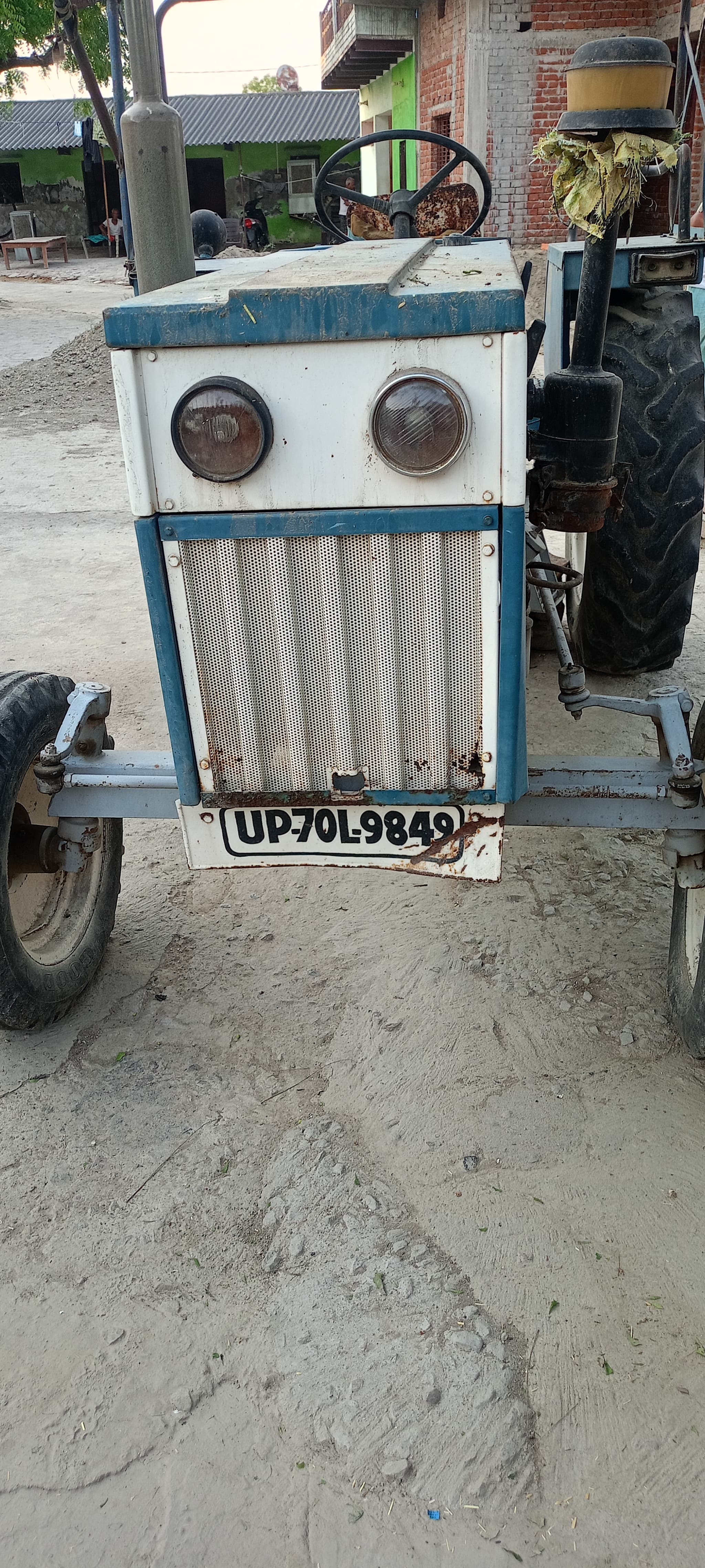 Swaraj 735 FE (HP)