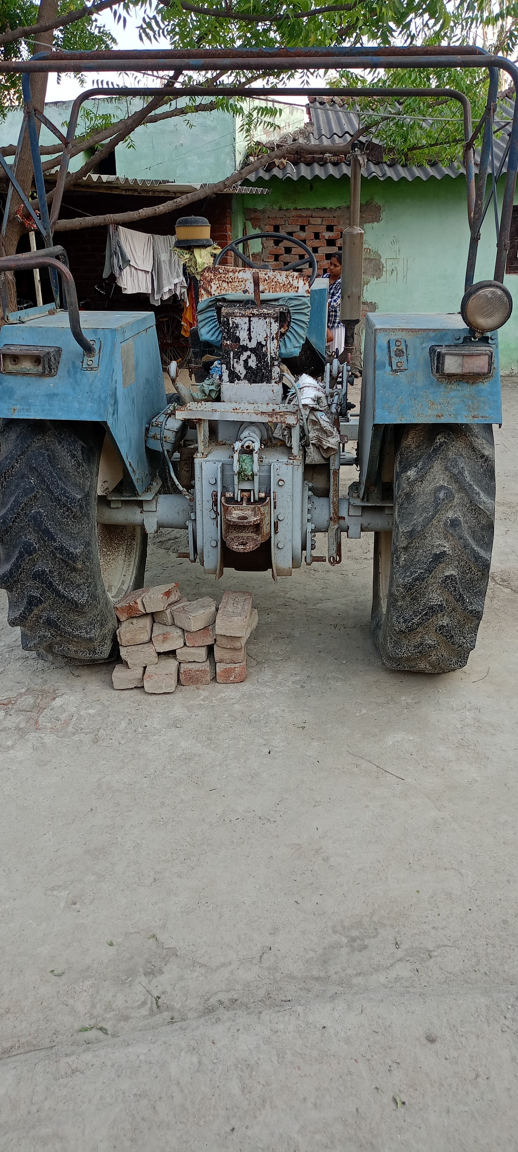 Swaraj 735 FE (HP) (2)