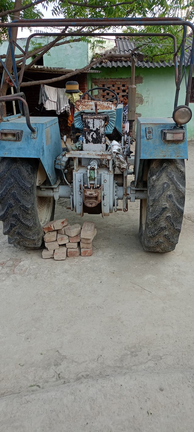 Swaraj 735 FE (HP) (2)