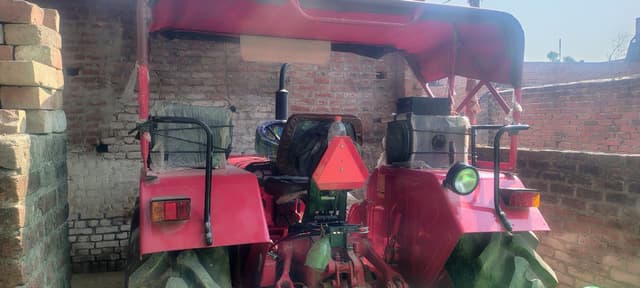 Mahindra 575 Di Xp Plus (47HP) (2)