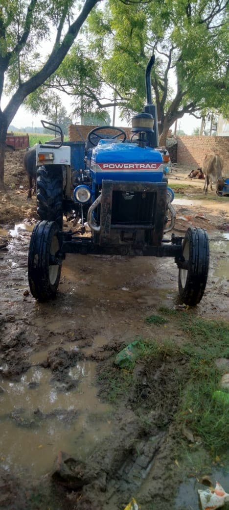 Powertrac 434 DS (35HP) (3)