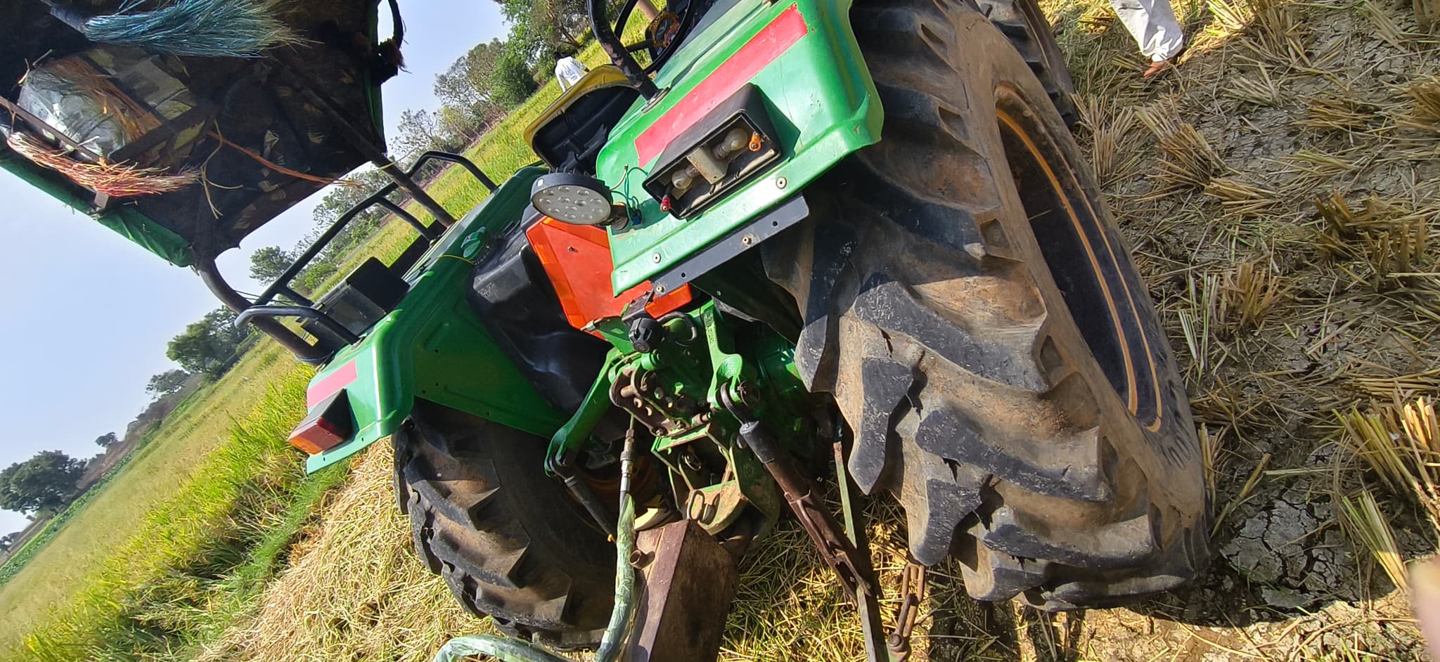 John deere 5045 D Power Pro 4WD (46HP) (2)