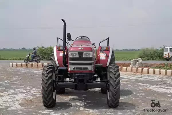 Mahindra Novo 605 DI 4WD V1 tractor