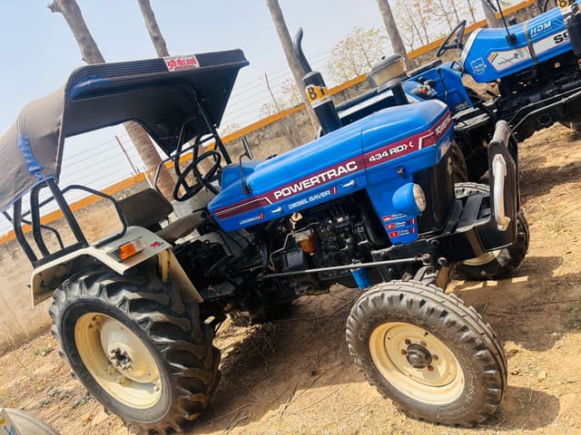 Powertrac 434 RDX DS (35HP) (4)