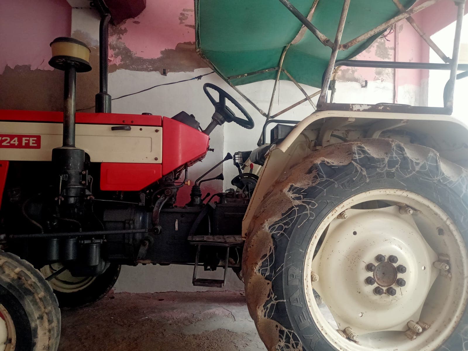 Swaraj 724 FE 4wd (20-30 HP) (3)