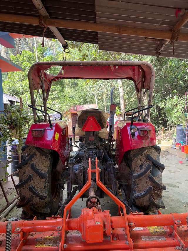 Mahindra Yuvo Tech plus 575 4WD (47 HP) (2)