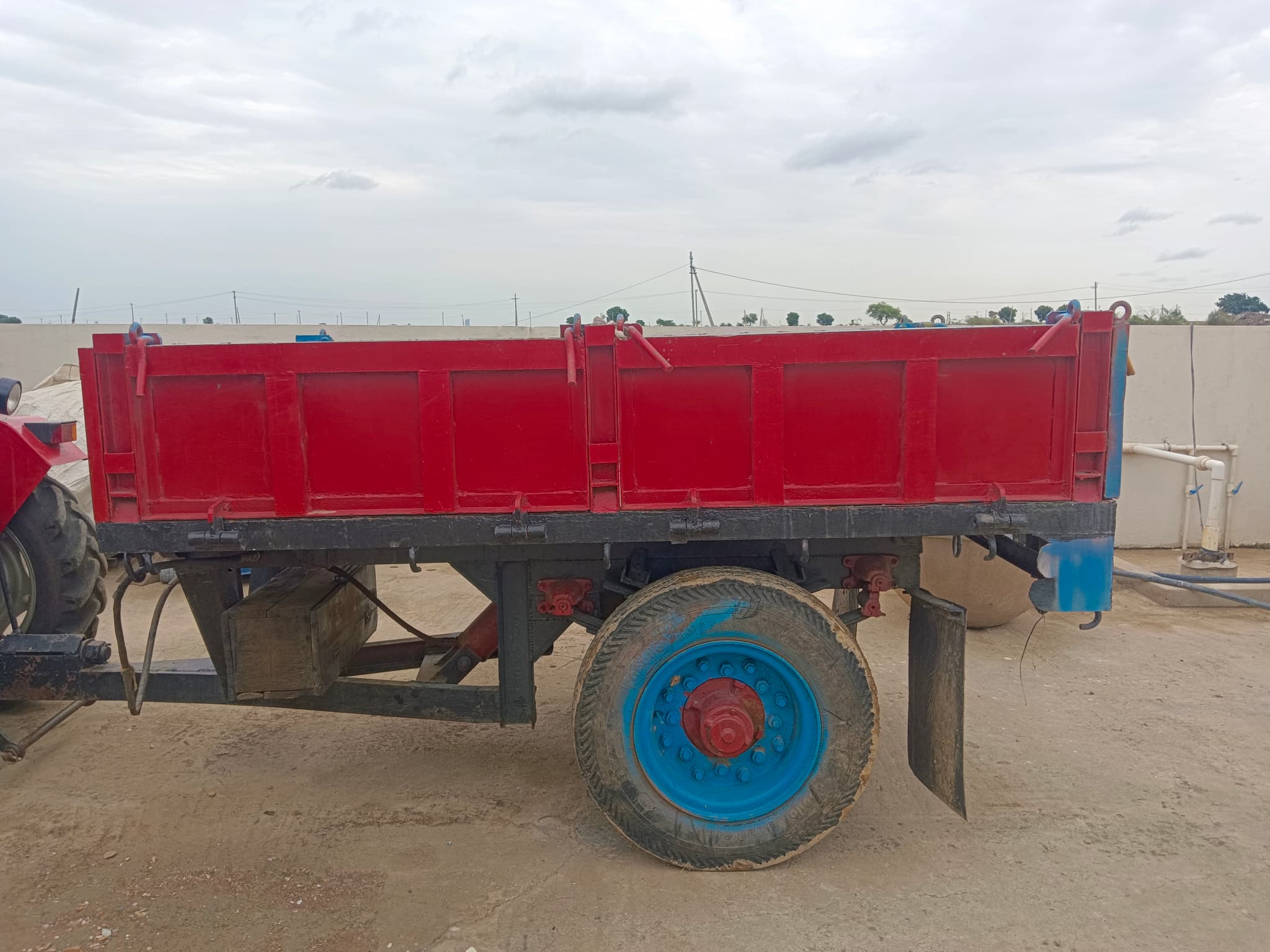 Captain 280 Dx 2wd (28 HP) (3)