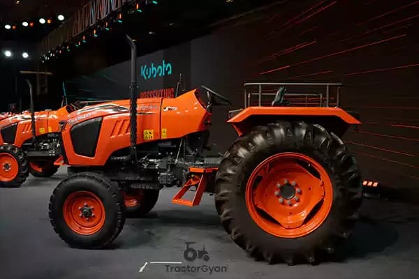 Kubota Kubota MU4502 2WD tractor Kubota Kubota MU4502 2WD tractor
