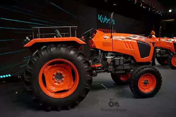 Kubota MU5002 2WD tractor Kubota MU5002 2WD tractor