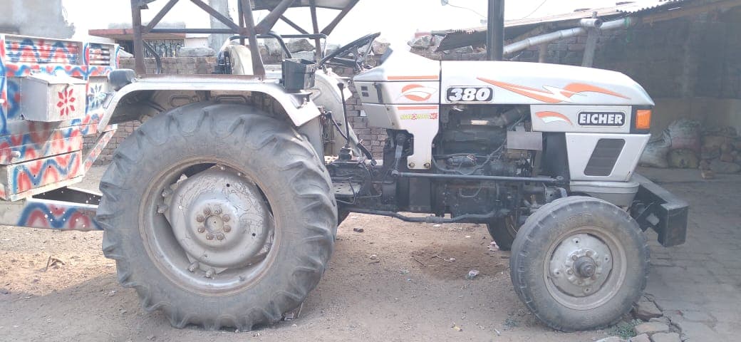 Eicher 380 SUPER DI (4)