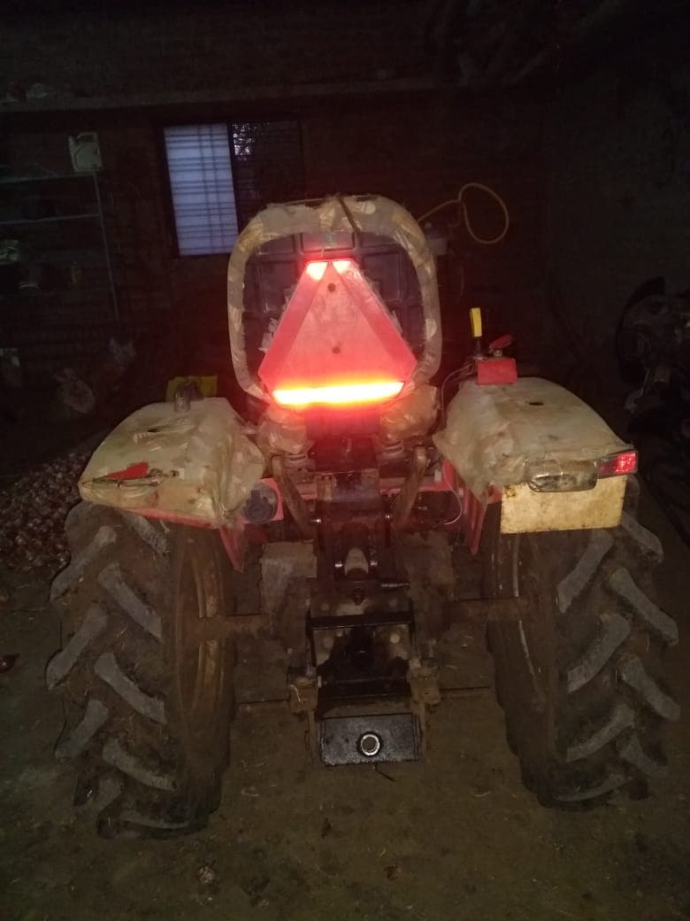 Vst shakti MT 180D (3)