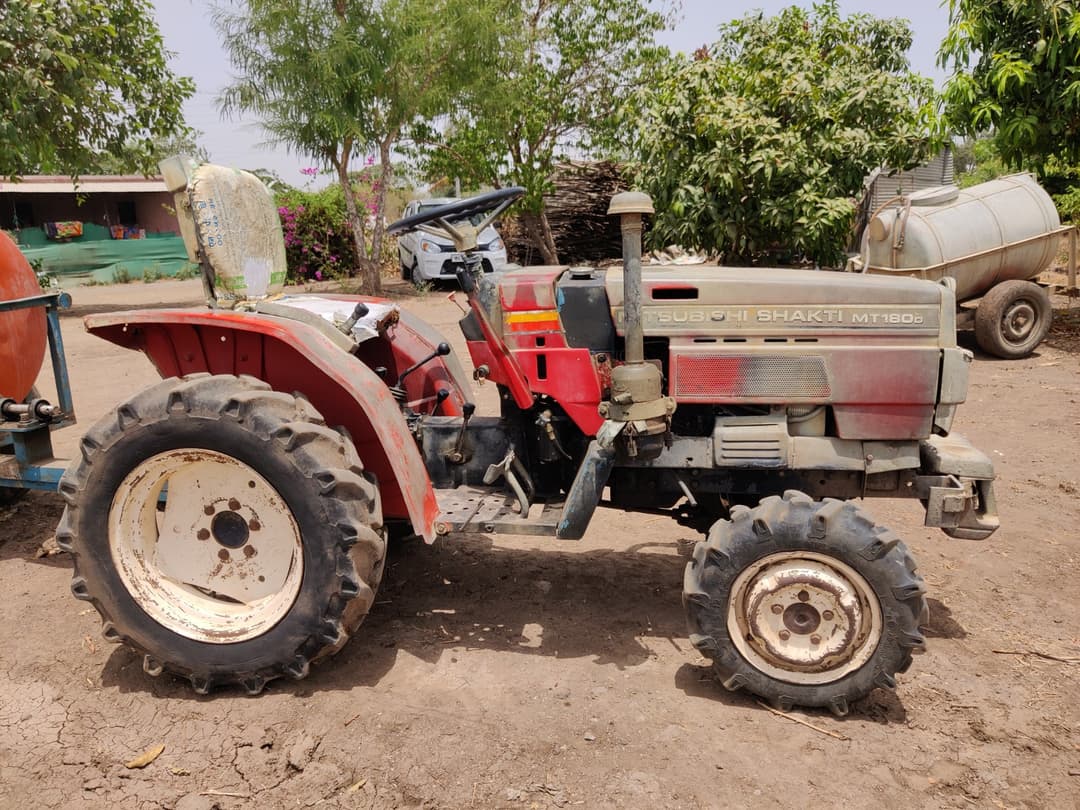 Vst shakti MT 180D (4)