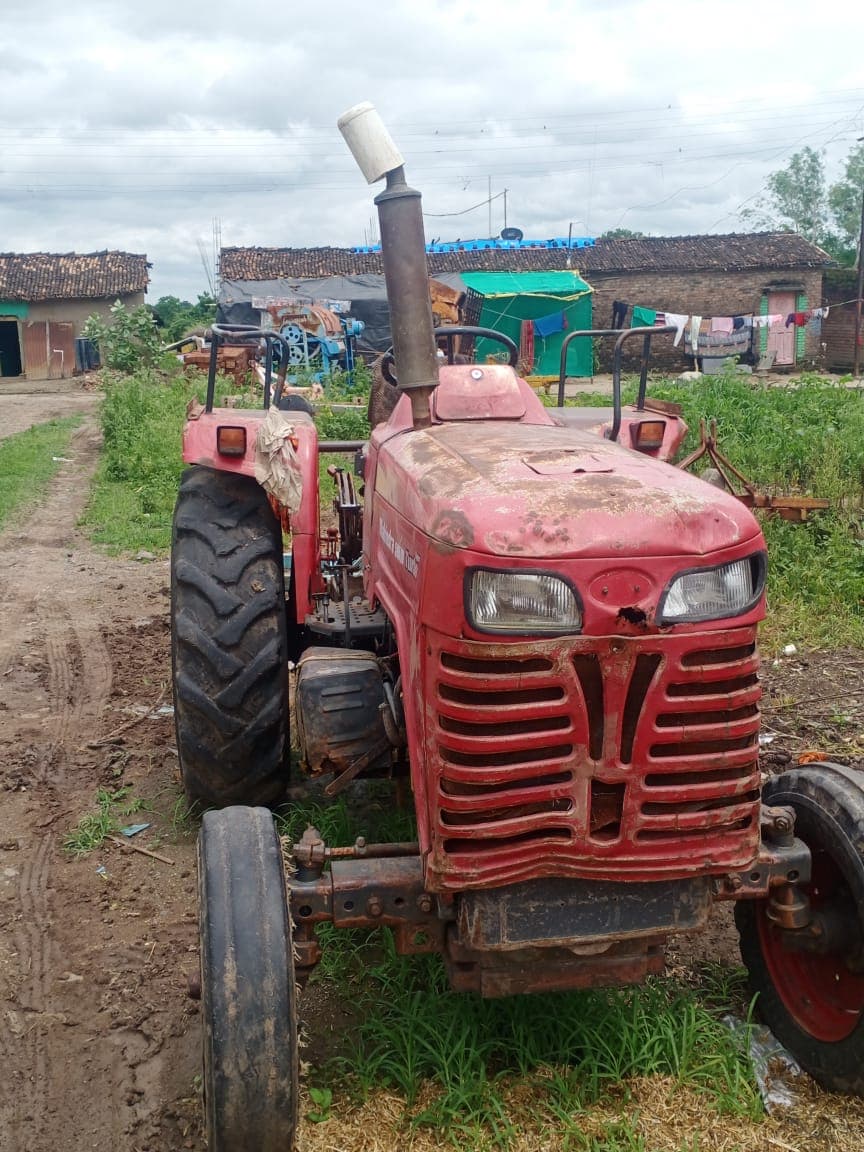Mahindra 595 DI TURBO (4)