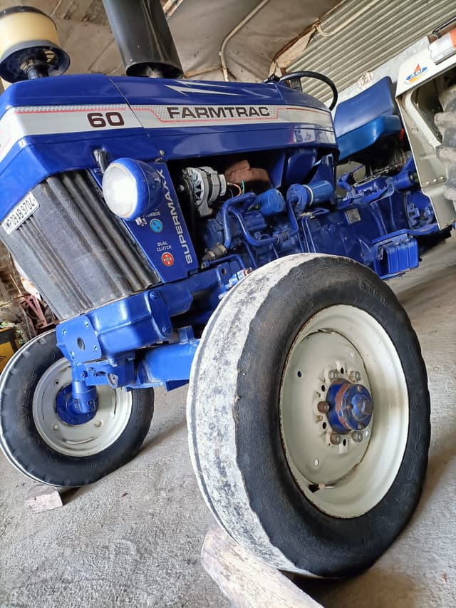Farmtrac 60 classic pro Supermaxx (2)
