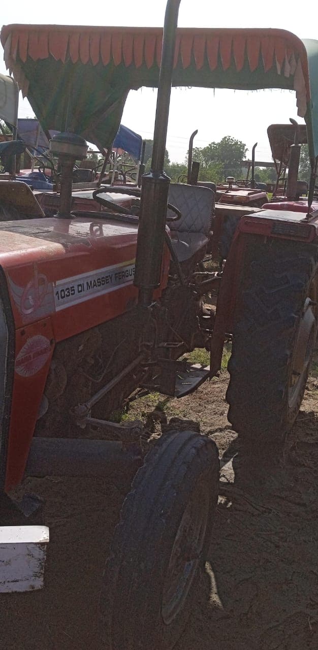 Massey ferguson 1035 DI (4)