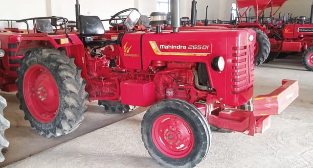 Mahindra 265 DI (3)
