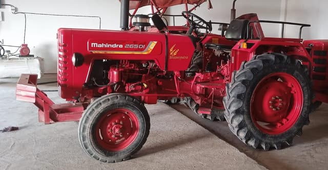 Mahindra 265 DI (4)
