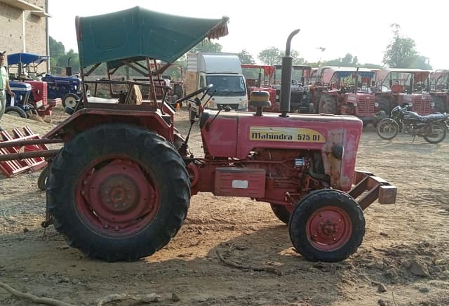 Mahindra 575 DI (3)