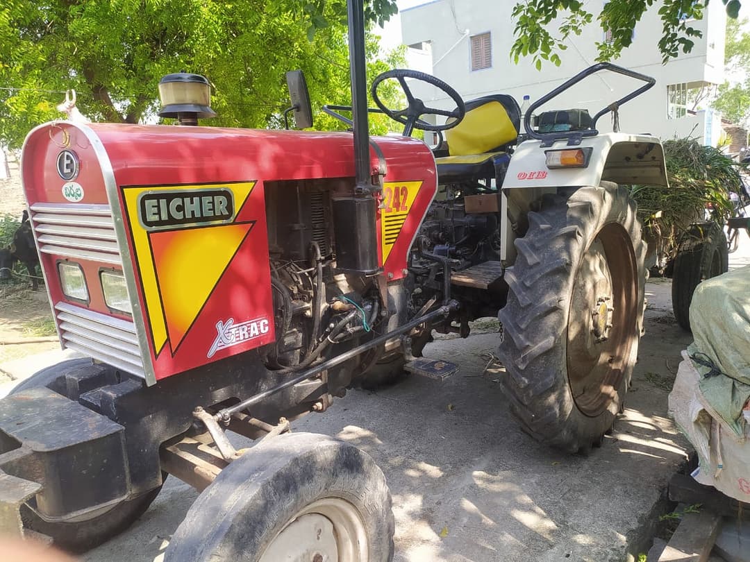 Eicher 241 (2) Eicher 241 (2)