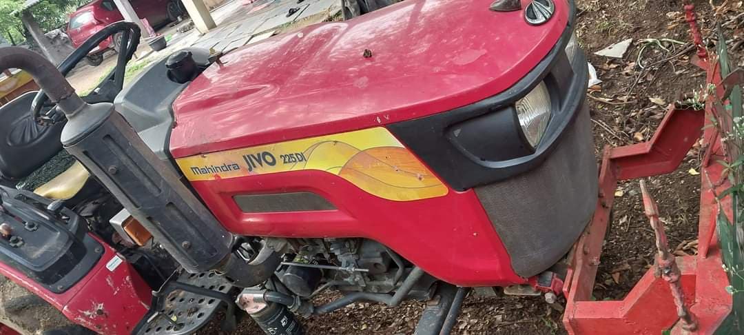 Mahindra JIVO 225 DI