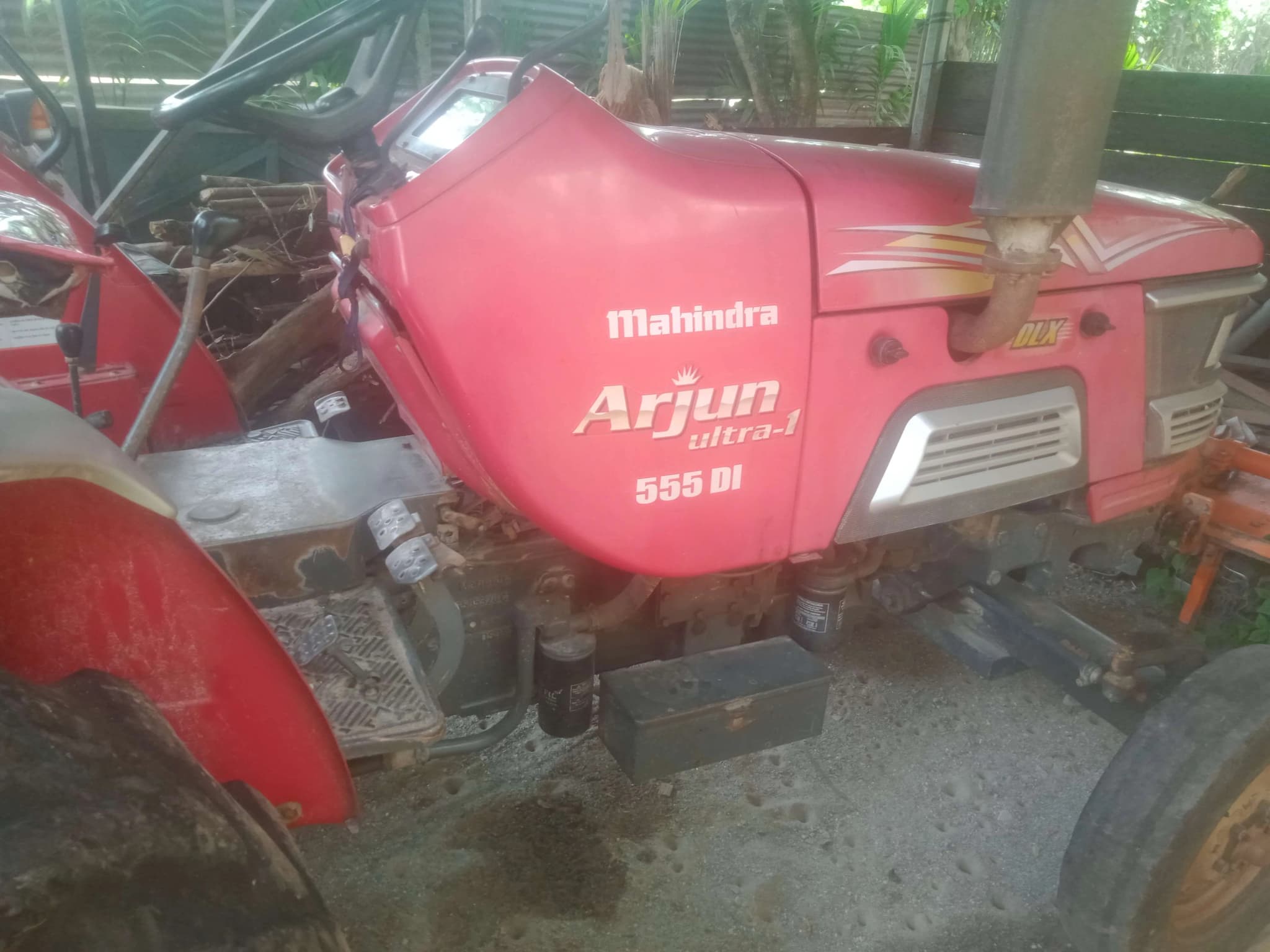 Mahindra Arjun 555 DI (3) Mahindra Arjun 555 DI (3)