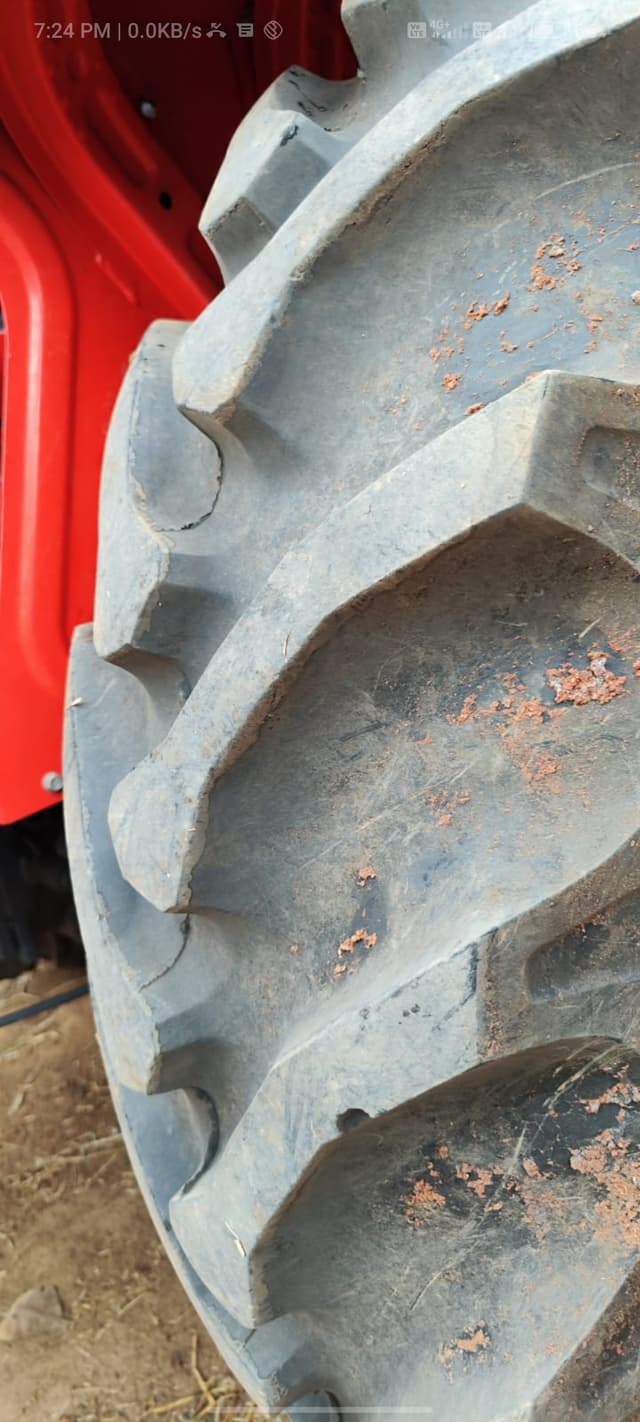 Kubota MU4501 2WD (3) Kubota MU4501 2WD (3)