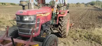 Mahindra YUVO 575 DI image 1 Mahindra YUVO 575 DI image 1