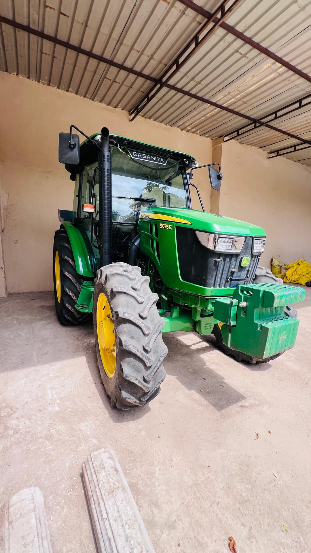 John deere 5075E AC cab 4WD (Trem IV) (2) John deere 5075E AC cab 4WD (Trem IV) (2)