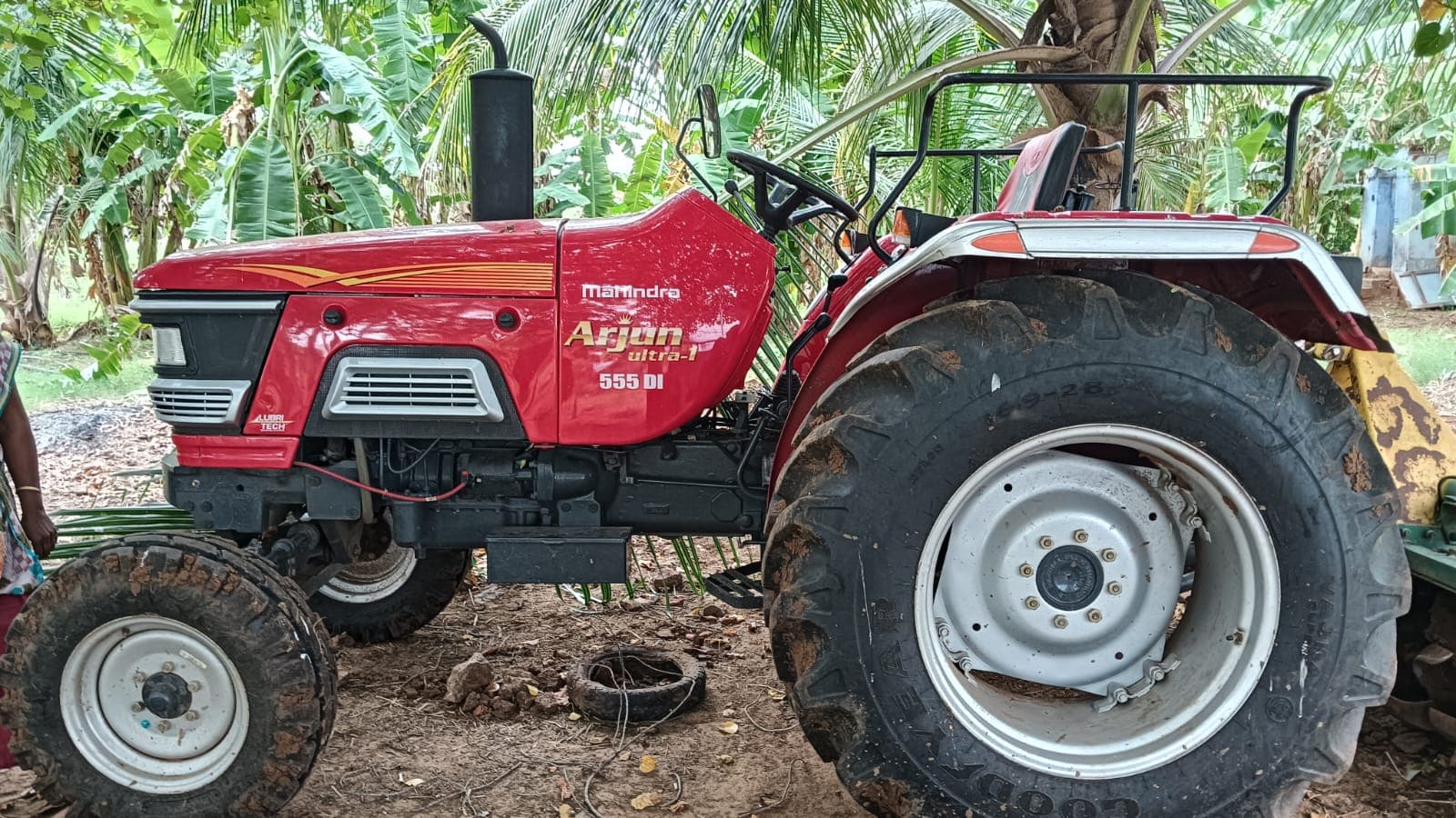 Mahindra Arjun 555 DI (2) Mahindra Arjun 555 DI (2)