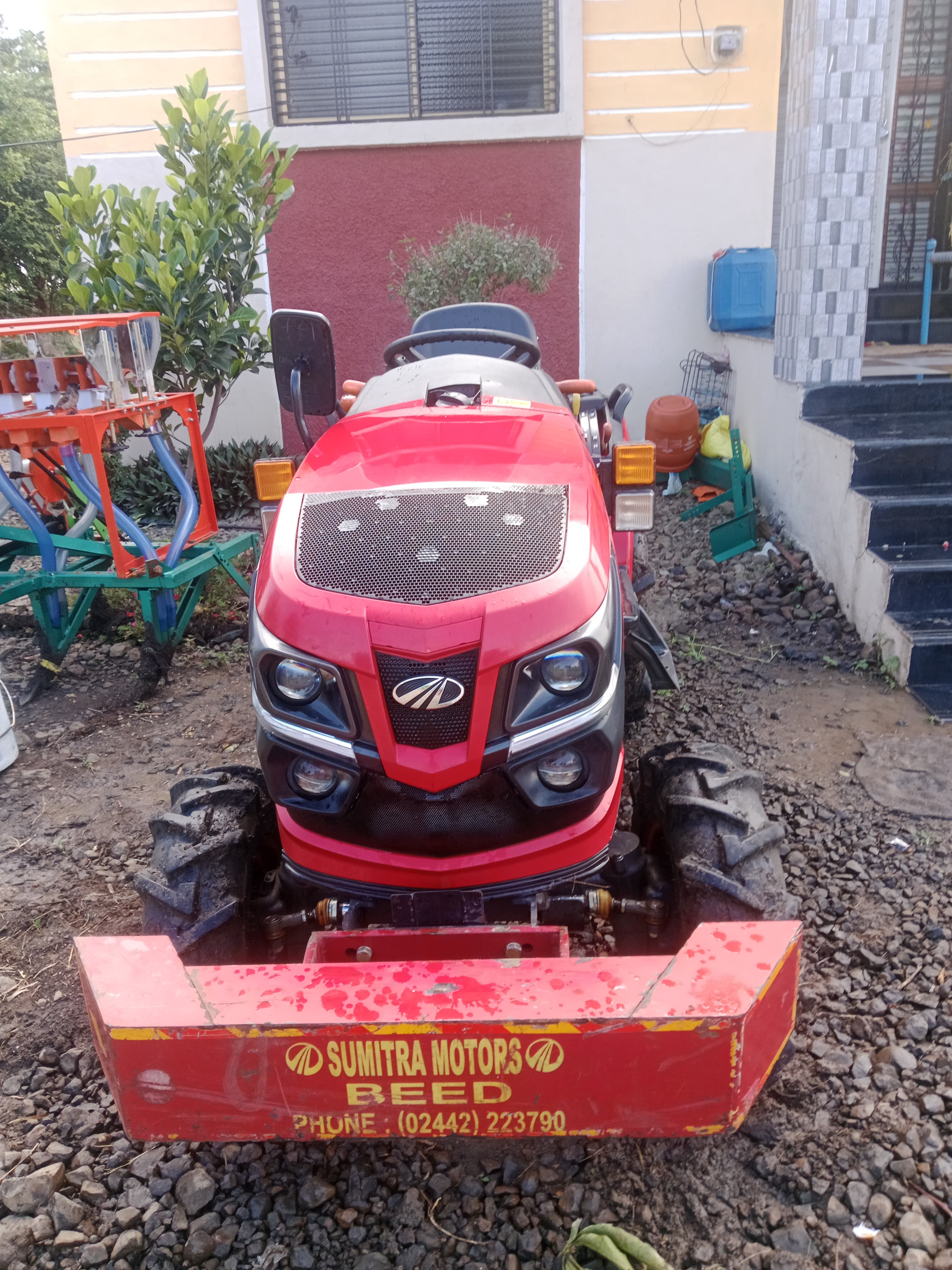 Mahindra OJA 2130