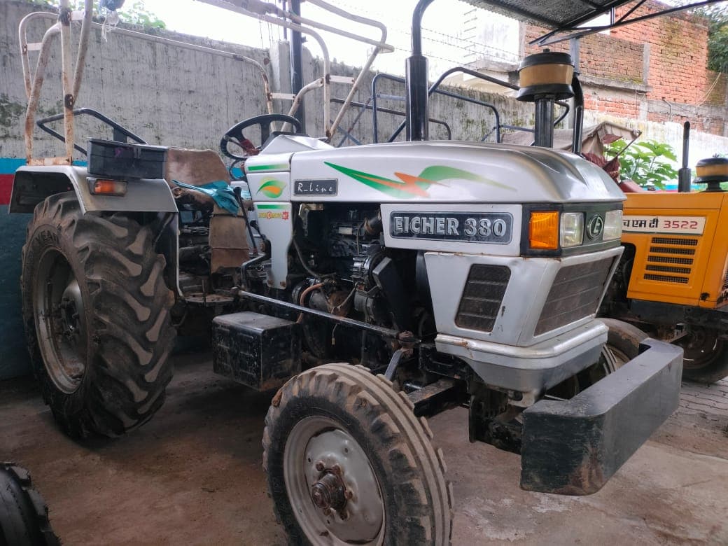 Eicher 380
