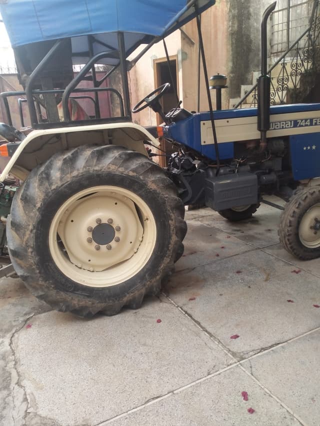 Swaraj 744 FE (HP) (3) Swaraj 744 FE (HP) (3)