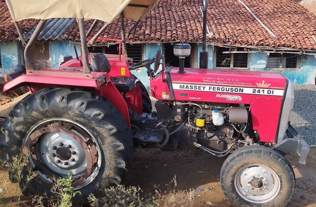 Massey ferguson 241 DI Planetary Plus (42HP) (4) Massey ferguson 241 DI Planetary Plus (42HP) (4)
