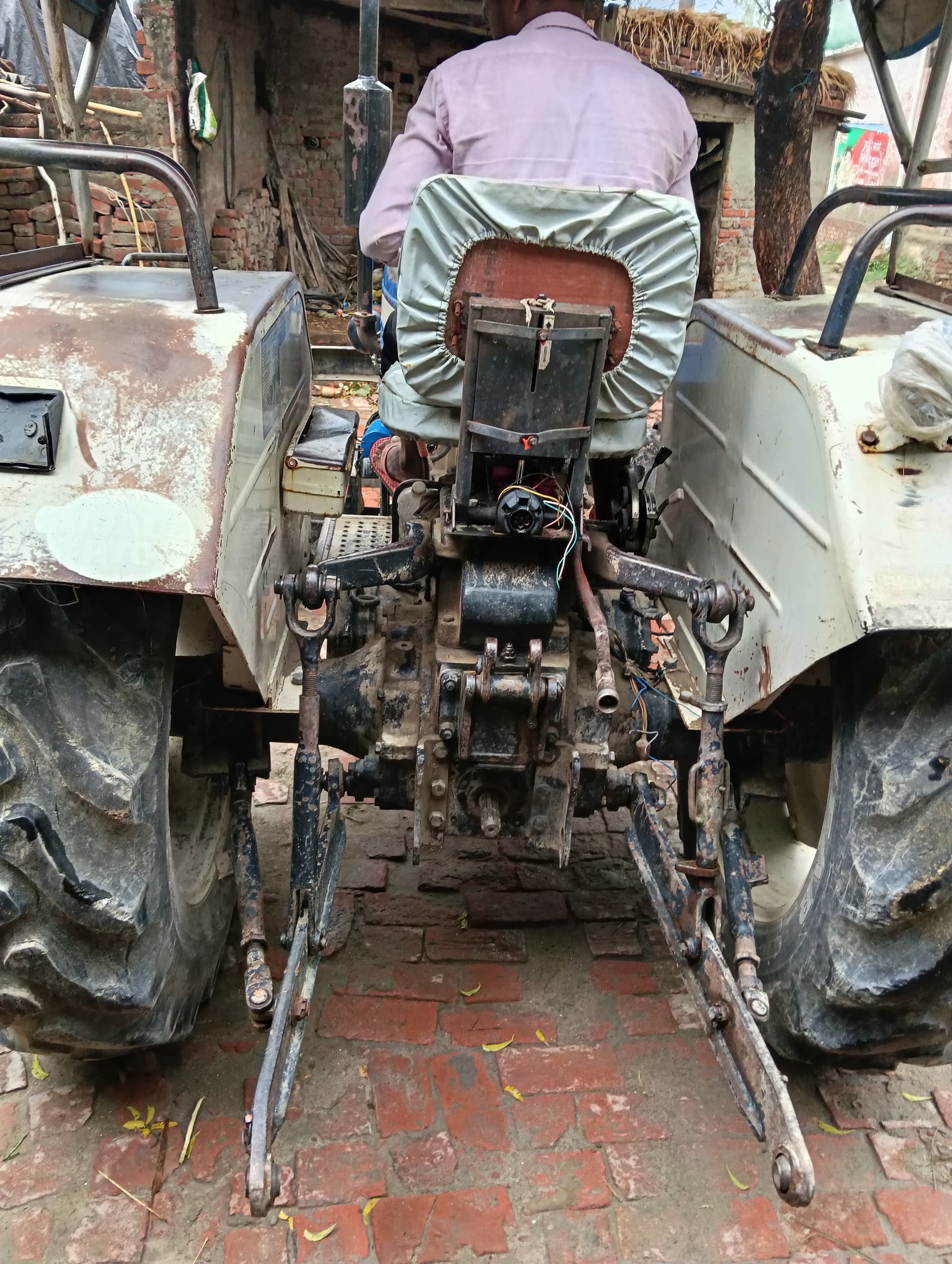 Powertrac 439 DS Plus (41HP) (2) Powertrac 439 DS Plus (41HP) (2)