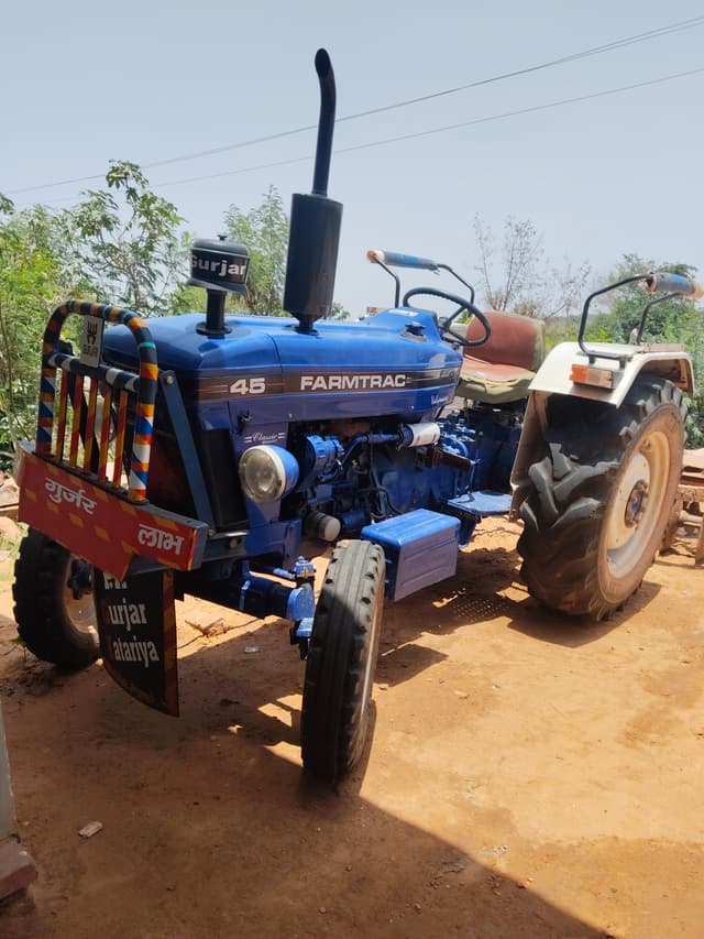 Farmtrac 45 Classic 50 HP (50HP) (2) Farmtrac 45 Classic 50 HP (50HP) (2)