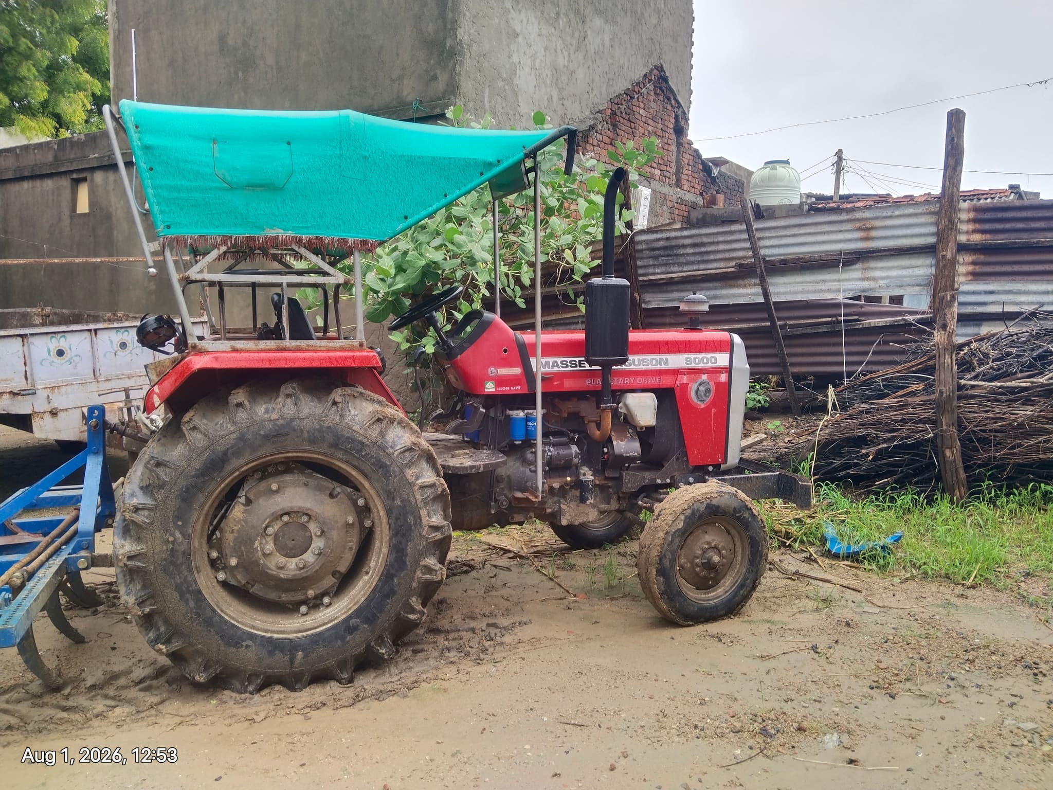 Massey ferguson 9000 Planetary Plus Combine (50 HP) (3) Massey ferguson 9000 Planetary Plus Combine (50 HP) (3)