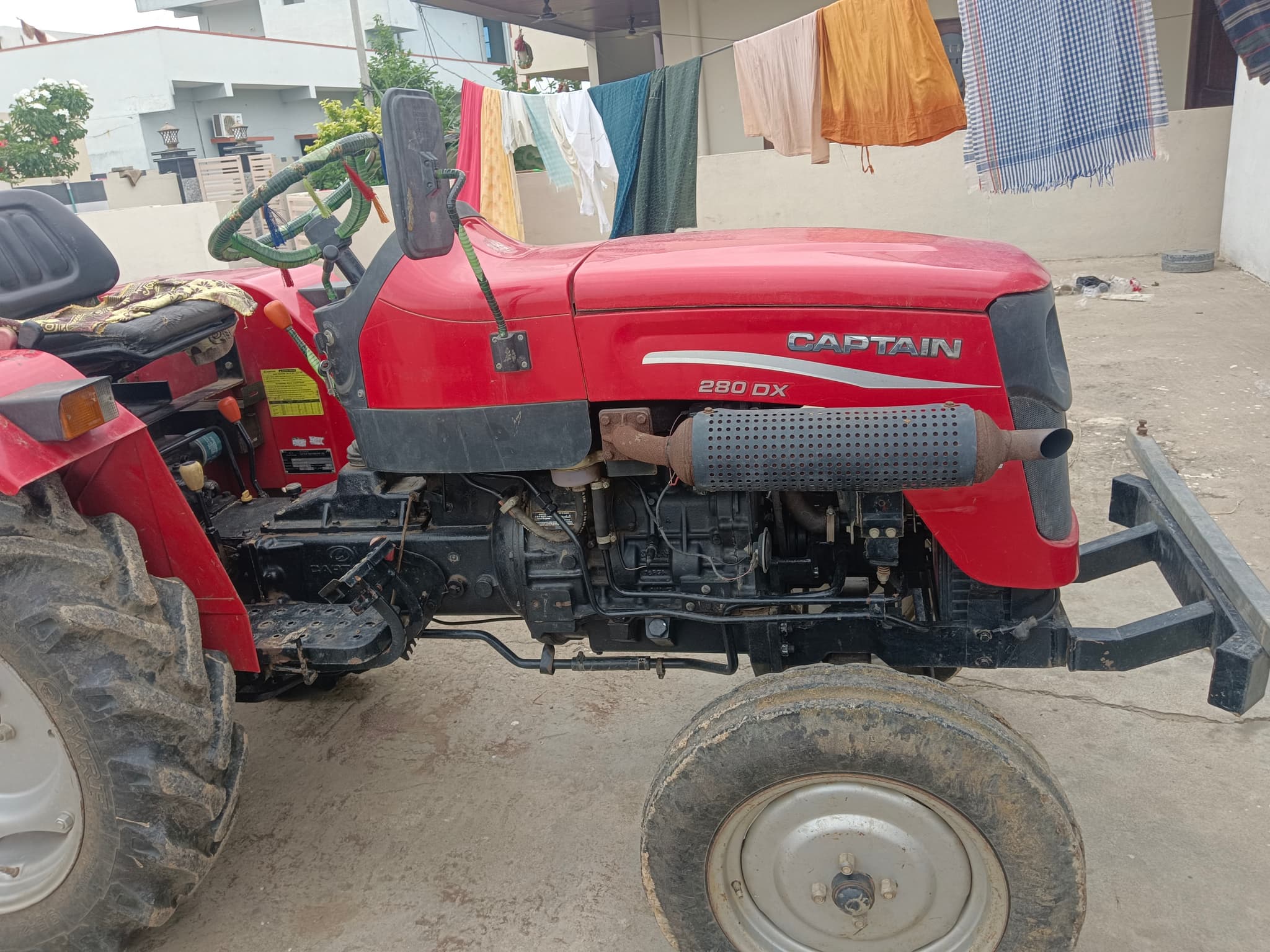 280 Dx 2wd (28 HP)