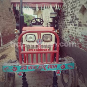 Swaraj 724 XM (1) Swaraj 724 XM (1)