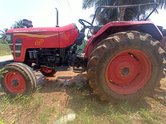 Mahindra YUVO 575 DI (3) Mahindra YUVO 575 DI (3)