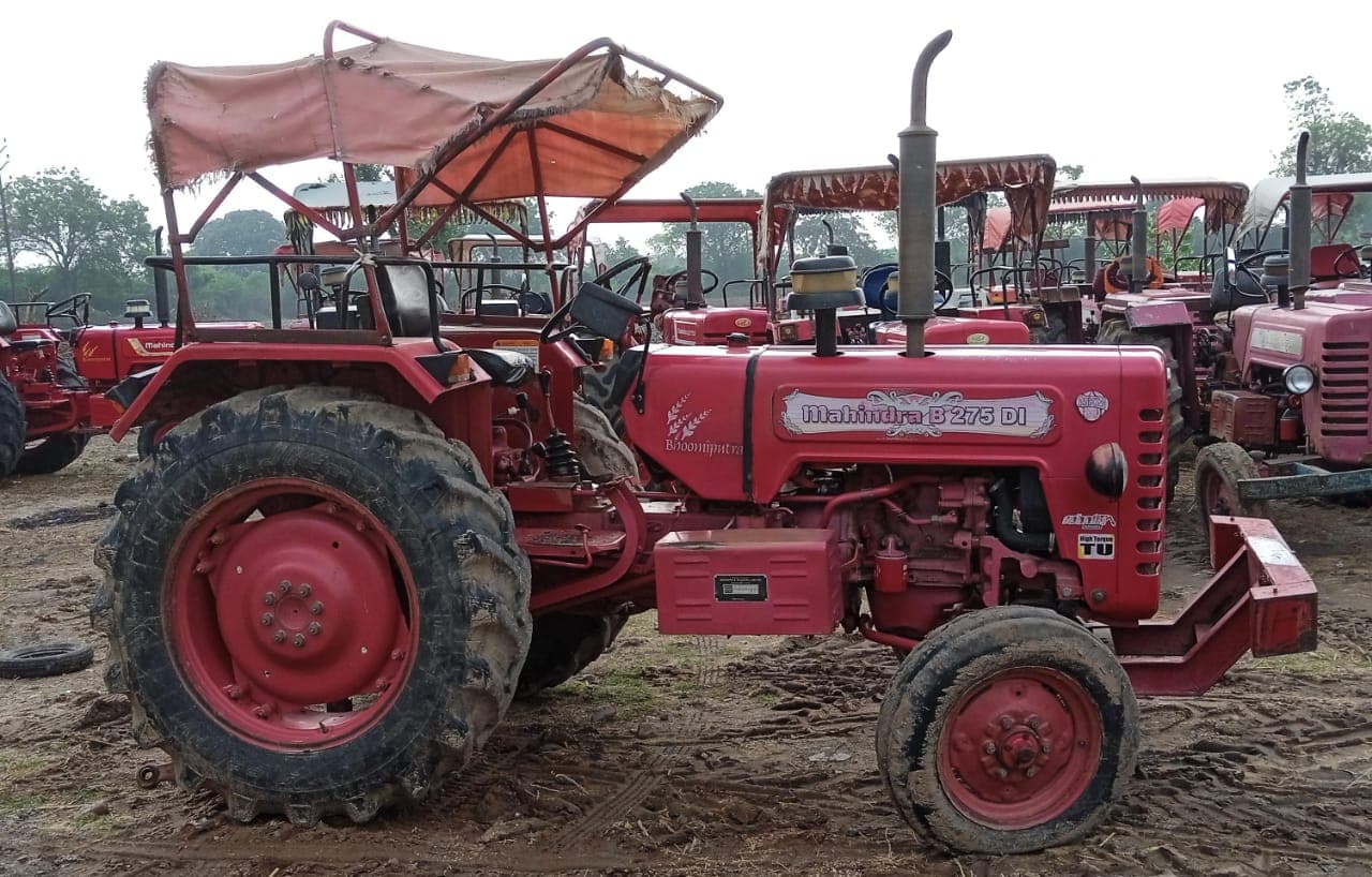 Mahindra 275 TU (2) Mahindra 275 TU (2)
