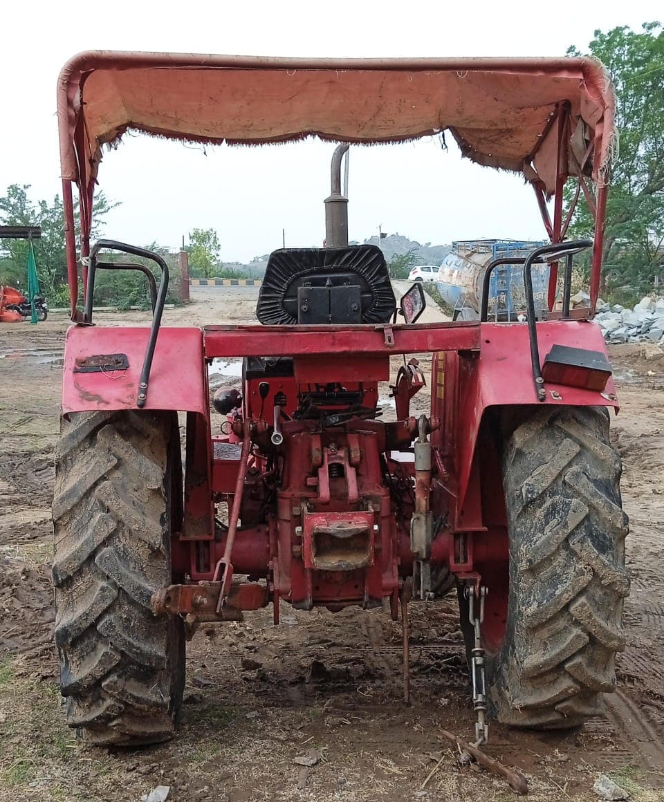 Mahindra 275 TU (4) Mahindra 275 TU (4)
